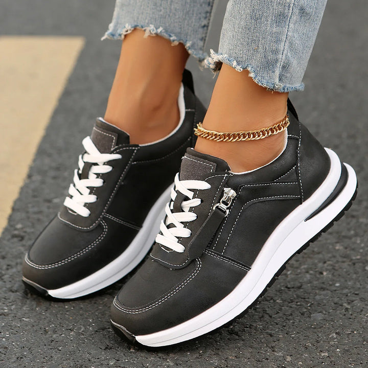 Liviana Studio Sneakers