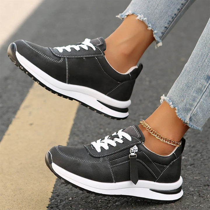 Liviana Studio Sneakers